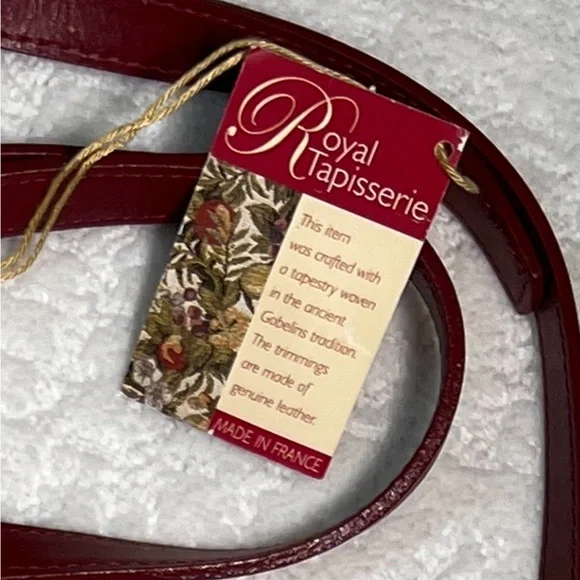 Signare Tapestry Rendezvous crossbody tapestry and leather bag - Picture 11 of 11